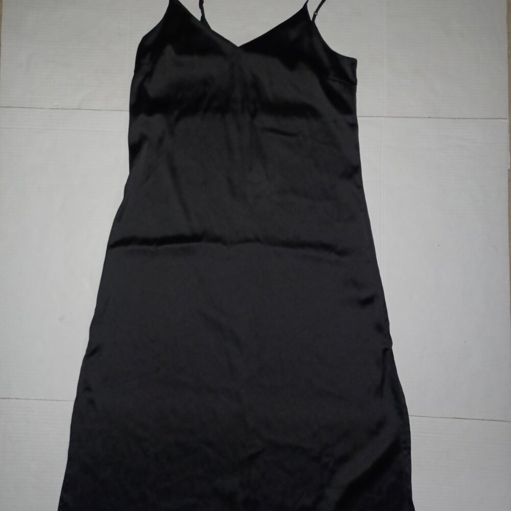 THE DROP WOMEN'S ANA SILKY V-NECK MIDI SLIP DRESS - Picture 7 of 12